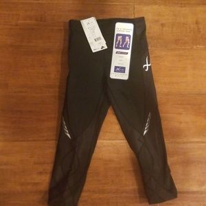 Brand New with Tags CW-X Compression Capris XS